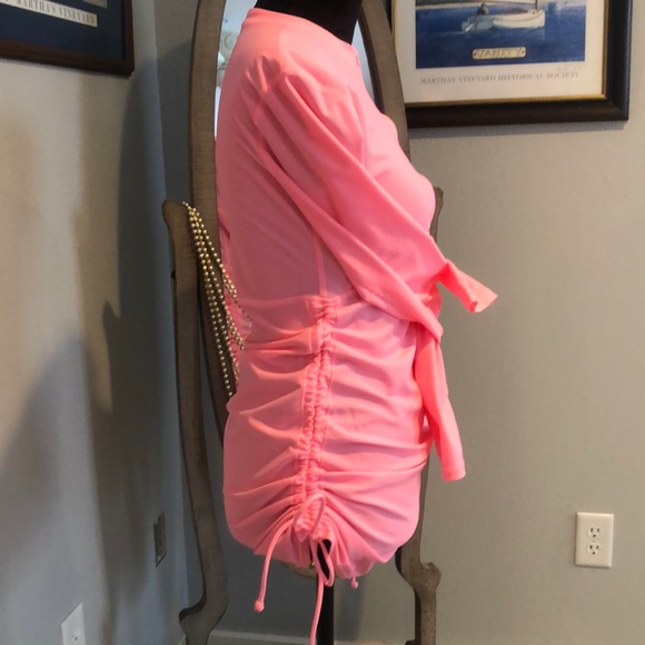 💕 NEW Ladies Rash Guard 💕 - Picture 2 of 7